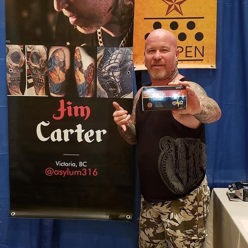 Skartoċċi tal-ispark fl-2019 Konvenzjoni tat-Tattoo tat-Tatlantis